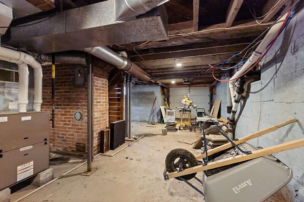 18 Manley Street Augusta ME 04330