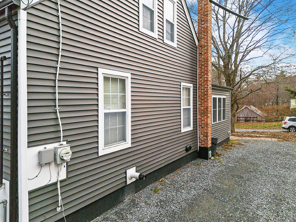 18 Manley Street Augusta ME 04330