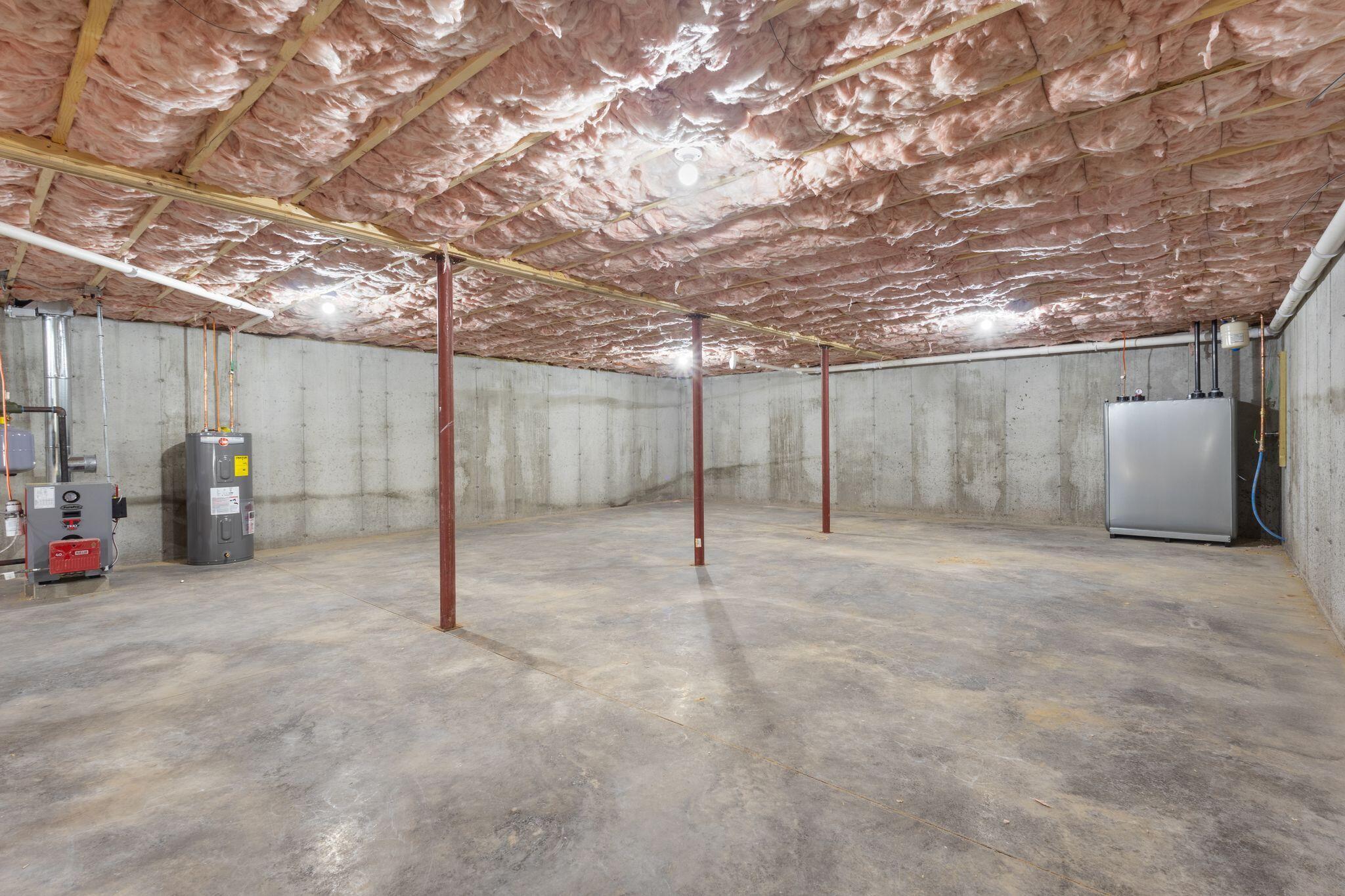 13 Quaker Lane Limerick ME 04048