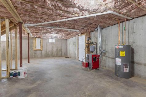 13 Quaker Lane Limerick ME 04048