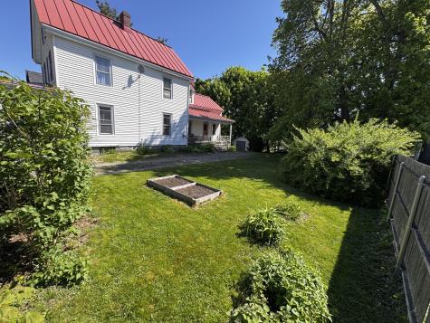 21 Fern Street Bangor ME 04401