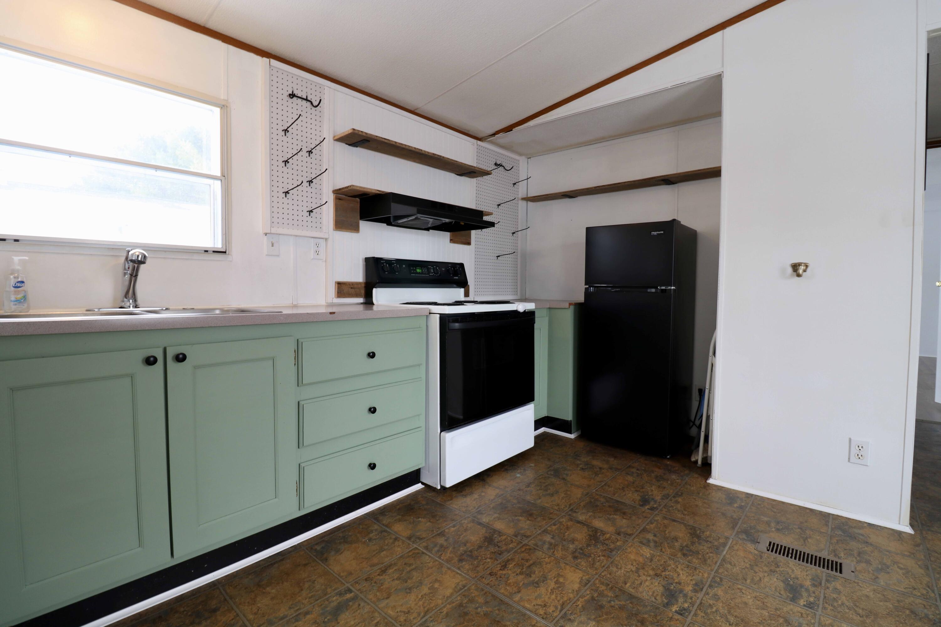 18 Purington Avenue Mechanic Falls ME 04256