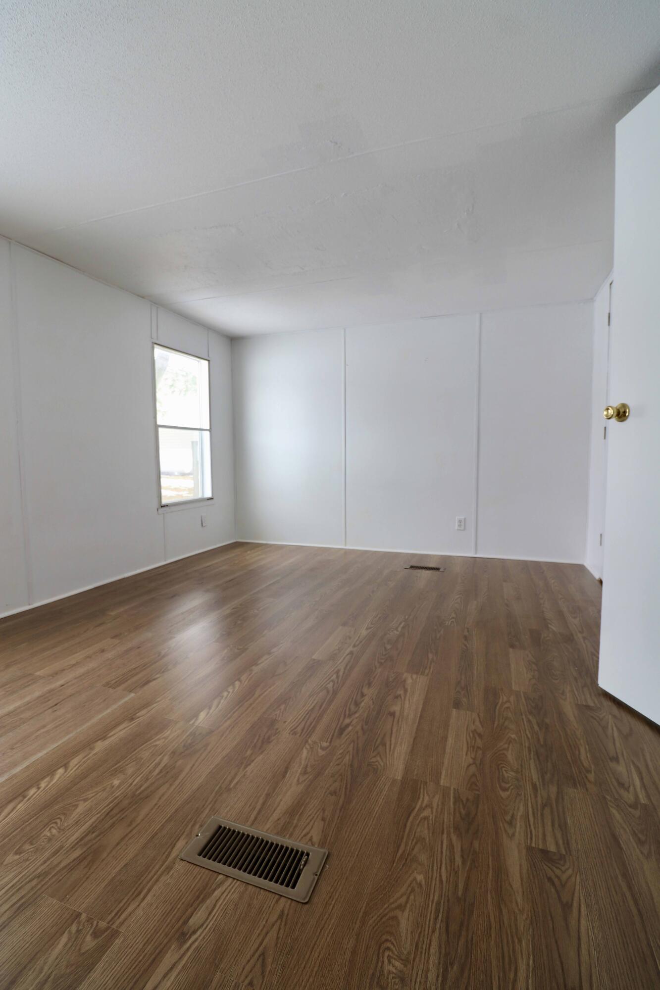 18 Purington Avenue Mechanic Falls ME 04256