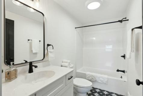 51 Mckeen Street Brunswick ME 04011