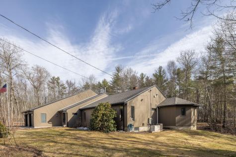 17 William Glen Drive Camden ME 04843