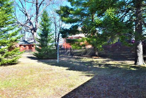 8 Highland Avenue Lewiston ME 04240