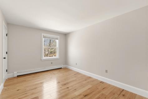 47 Glen Road Yarmouth ME 04096