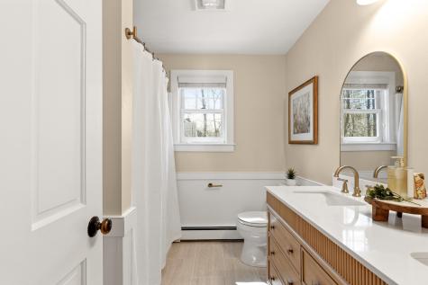 47 Glen Road Yarmouth ME 04096