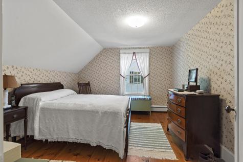 72 Glidden Street Newcastle ME 04553