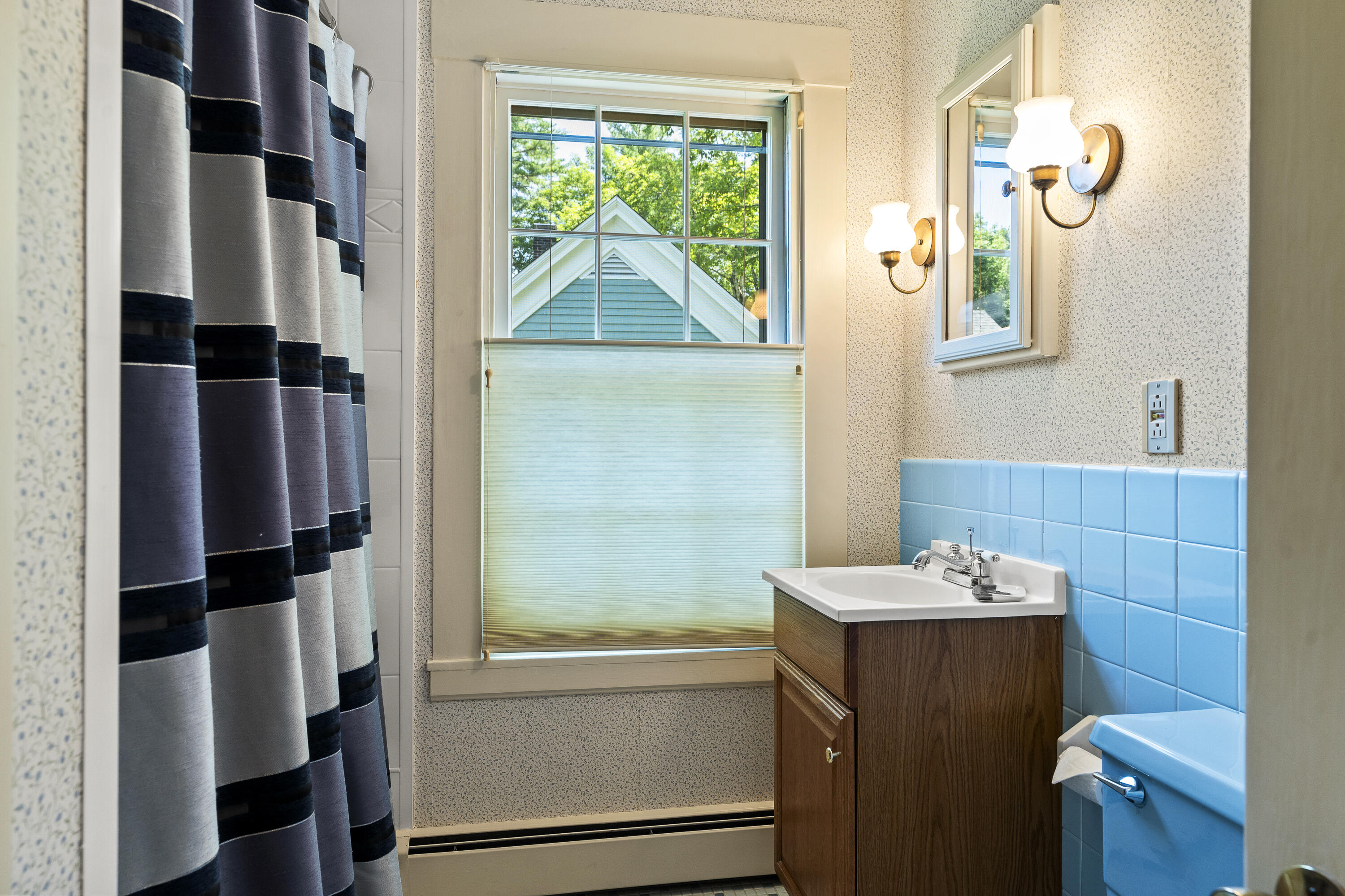 72 Glidden Street Newcastle ME 04553