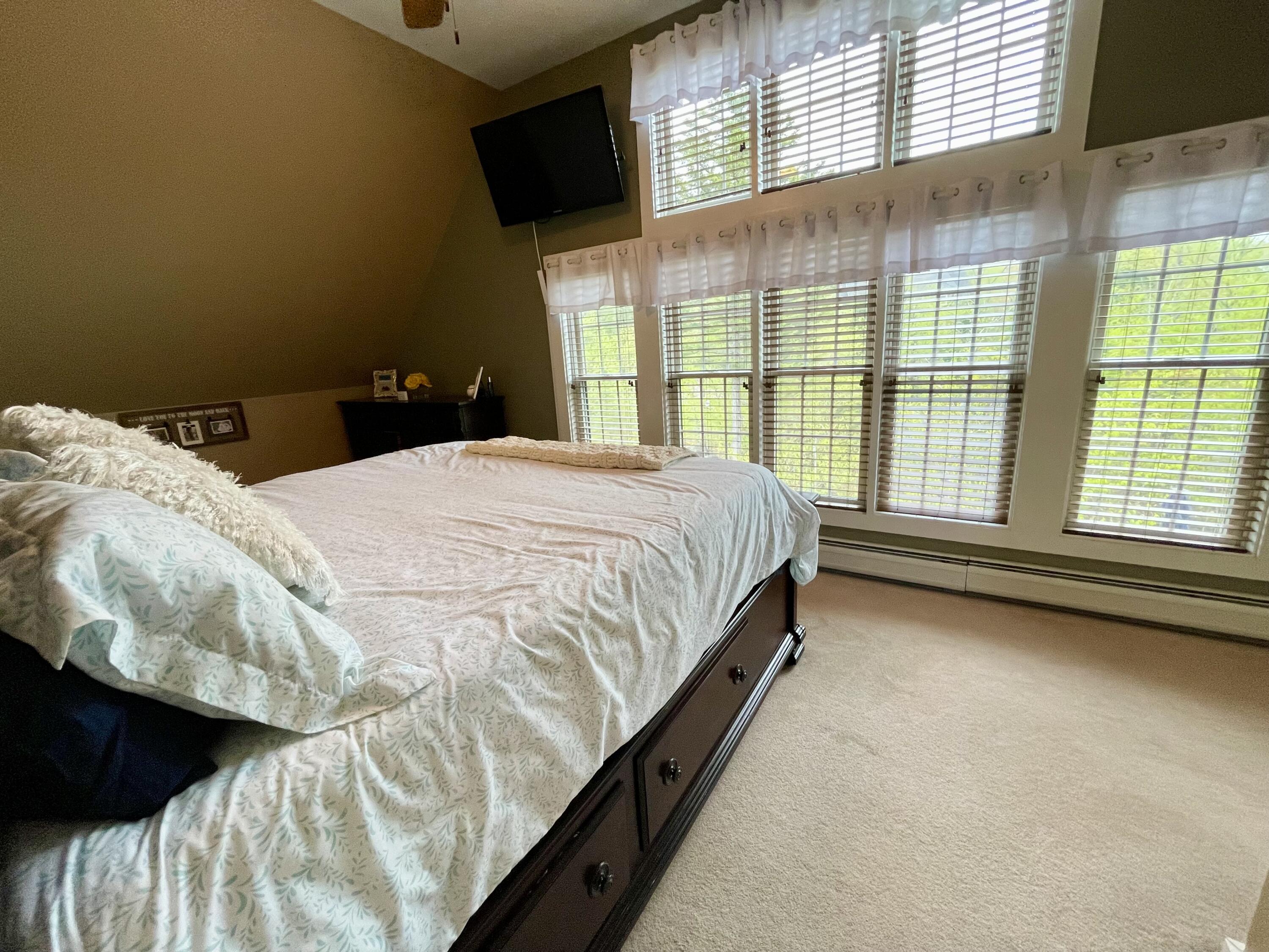 17 Rainbow Way Greenville ME 04441