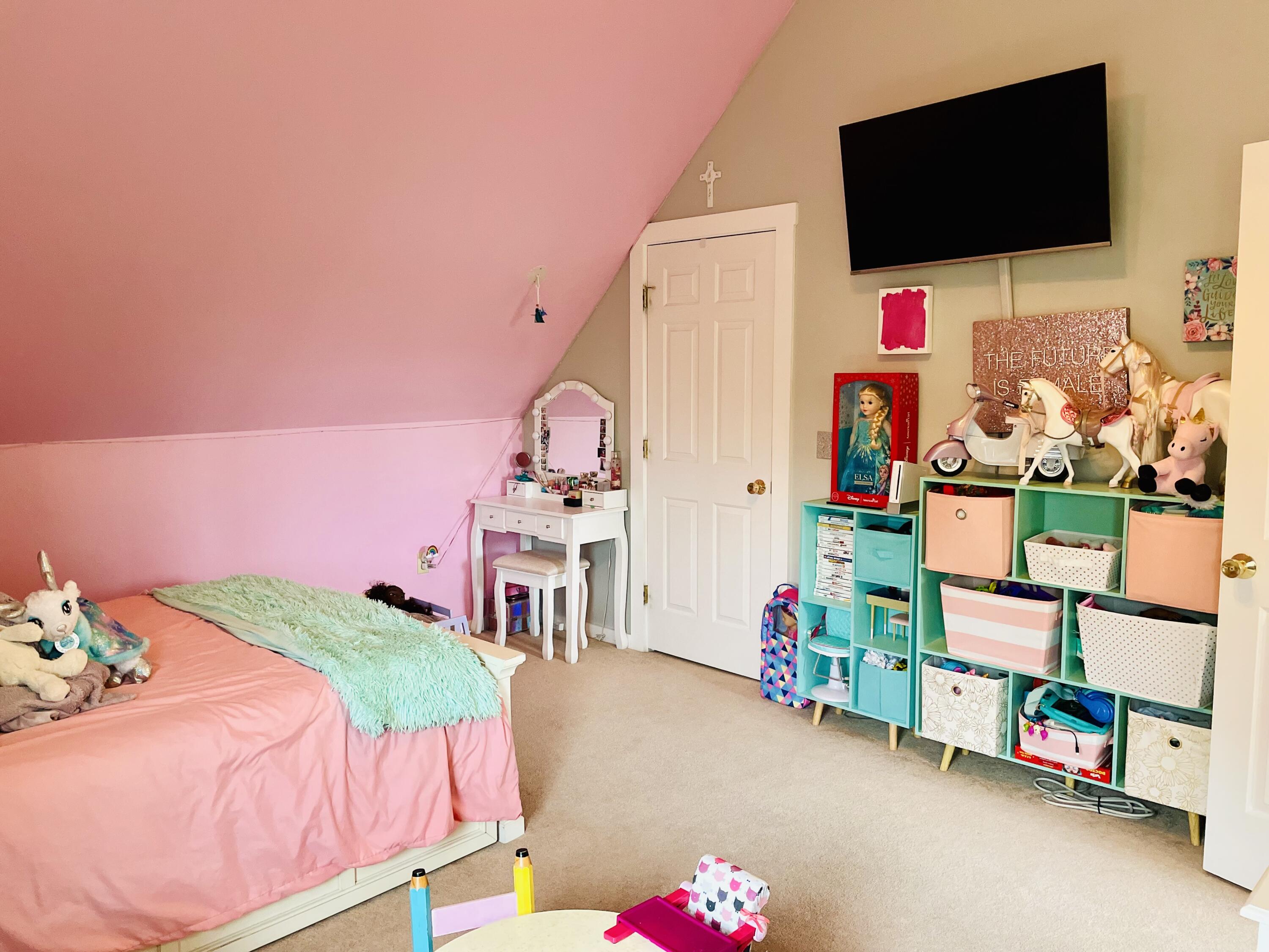 17 Rainbow Way Greenville ME 04441