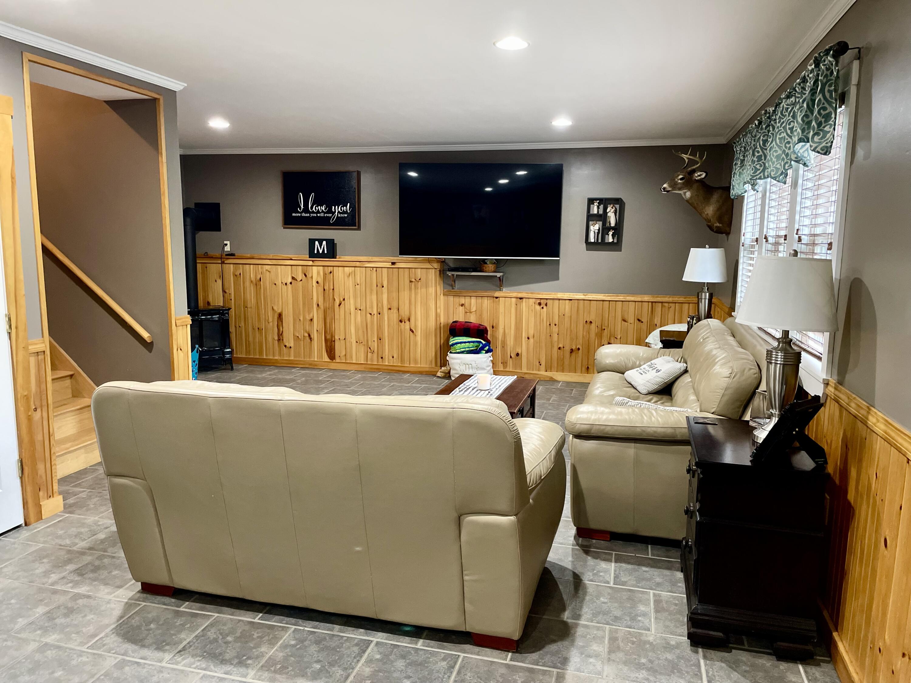 17 Rainbow Way Greenville ME 04441