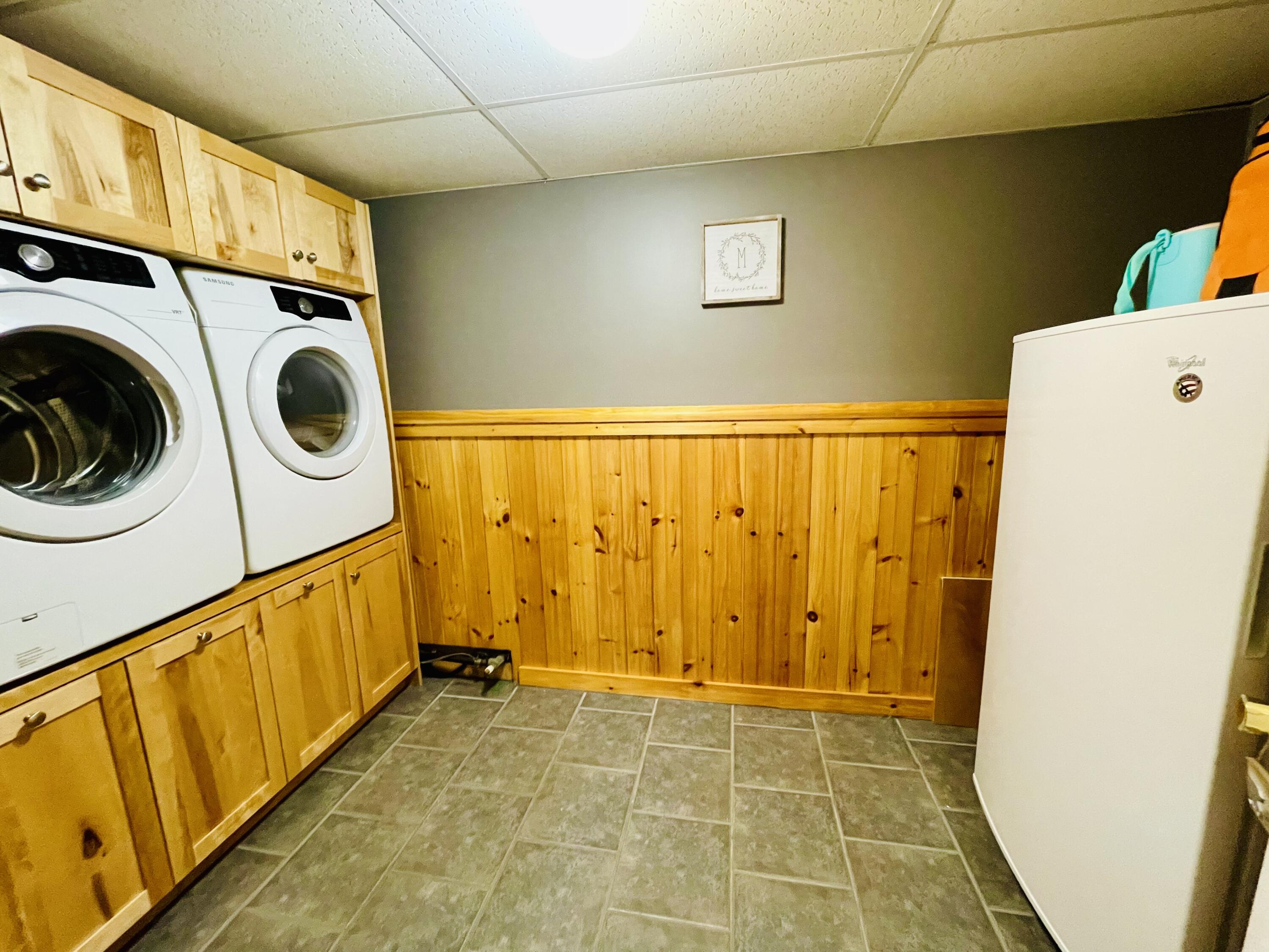 17 Rainbow Way Greenville ME 04441