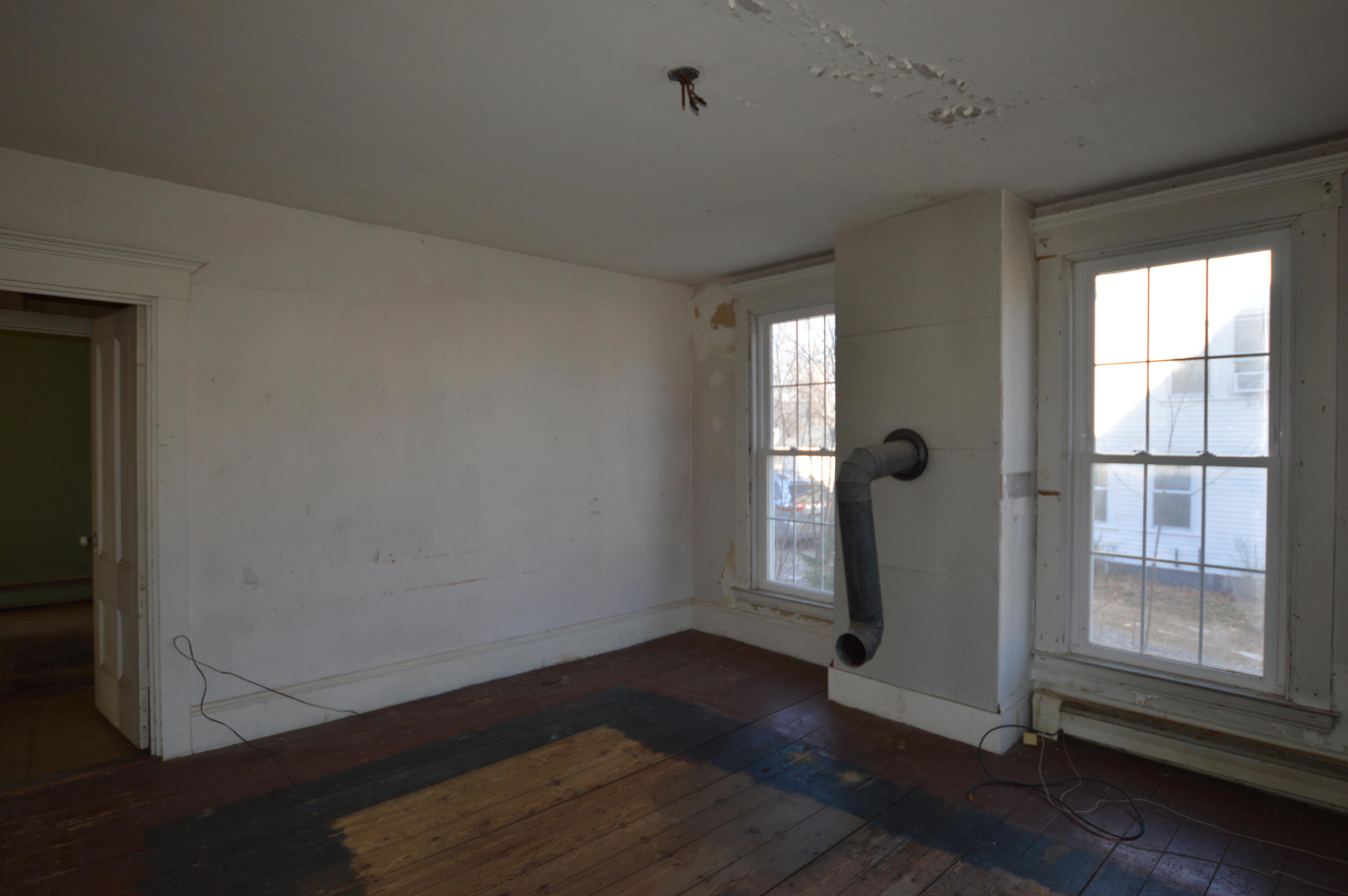 723 Main Street Monmouth ME 04259