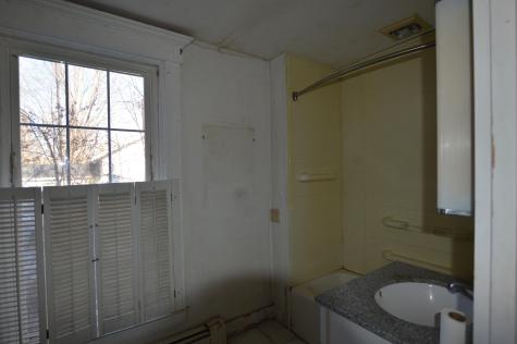 723 Main Street Monmouth ME 04259