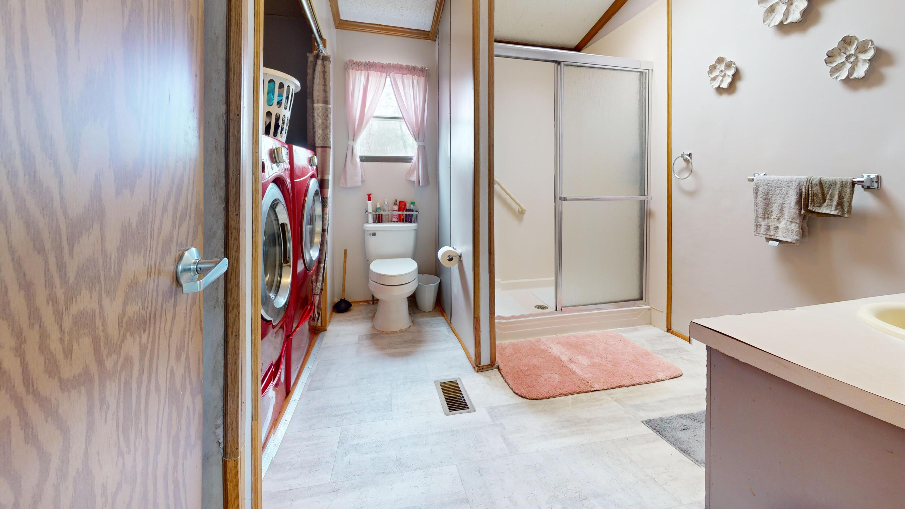 65 Amys Circle Dresden ME 04342