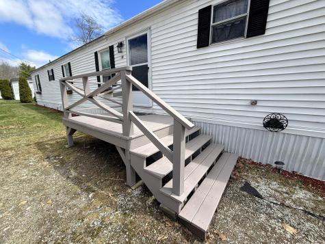 65 Amys Circle Dresden ME 04342
