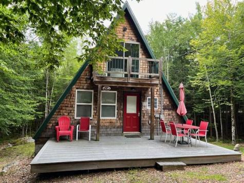 5 Pine Circle Frye Island ME 04071