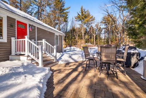 9 Restful Way Waterboro ME 04087