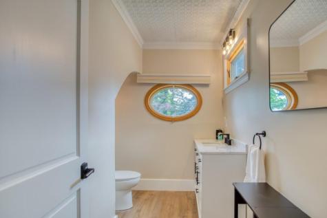 66 Townsend Avenue Boothbay Harbor ME 04538