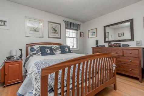 16 Hamlin Road Falmouth ME 04105