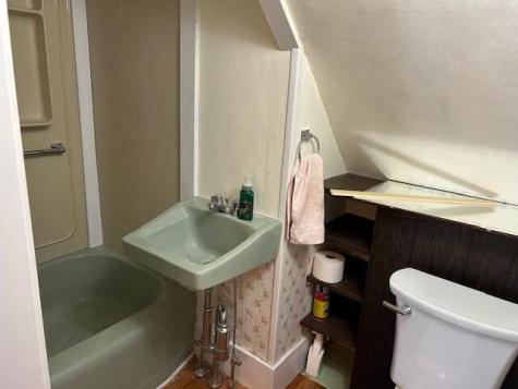 92 Pleasant Street Dover-foxcroft ME 04426