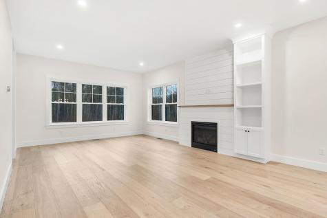 27 Eagles Lane Falmouth ME 04105