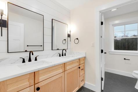 27 Eagles Lane Falmouth ME 04105