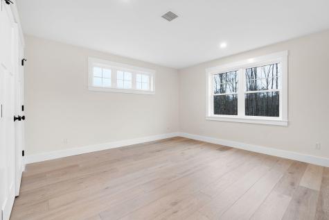 27 Eagles Lane Falmouth ME 04105