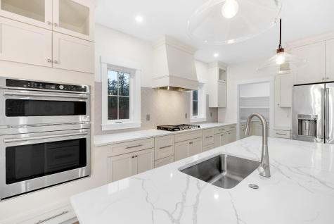 27 Eagles Lane Falmouth ME 04105