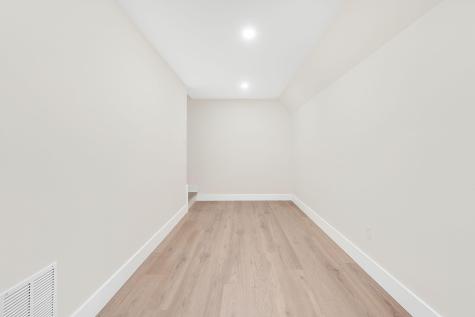 27 Eagles Lane Falmouth ME 04105