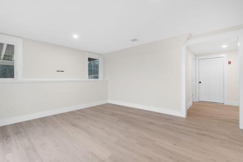 27 Eagles Lane Falmouth ME 04105