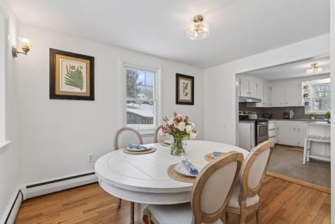 15 Hamlin Road Falmouth ME 04105