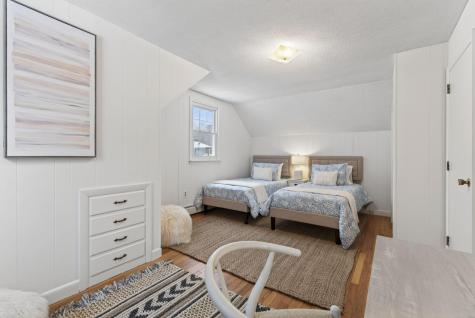 15 Hamlin Road Falmouth ME 04105