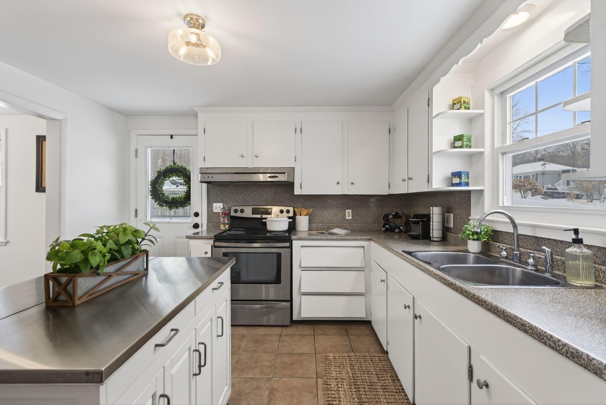 15 Hamlin Road Falmouth ME 04105