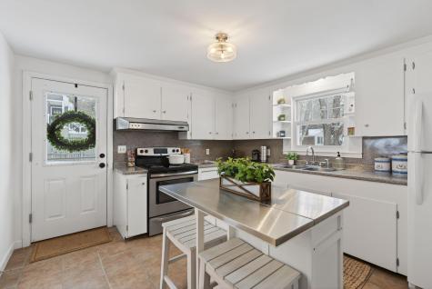 15 Hamlin Road Falmouth ME 04105