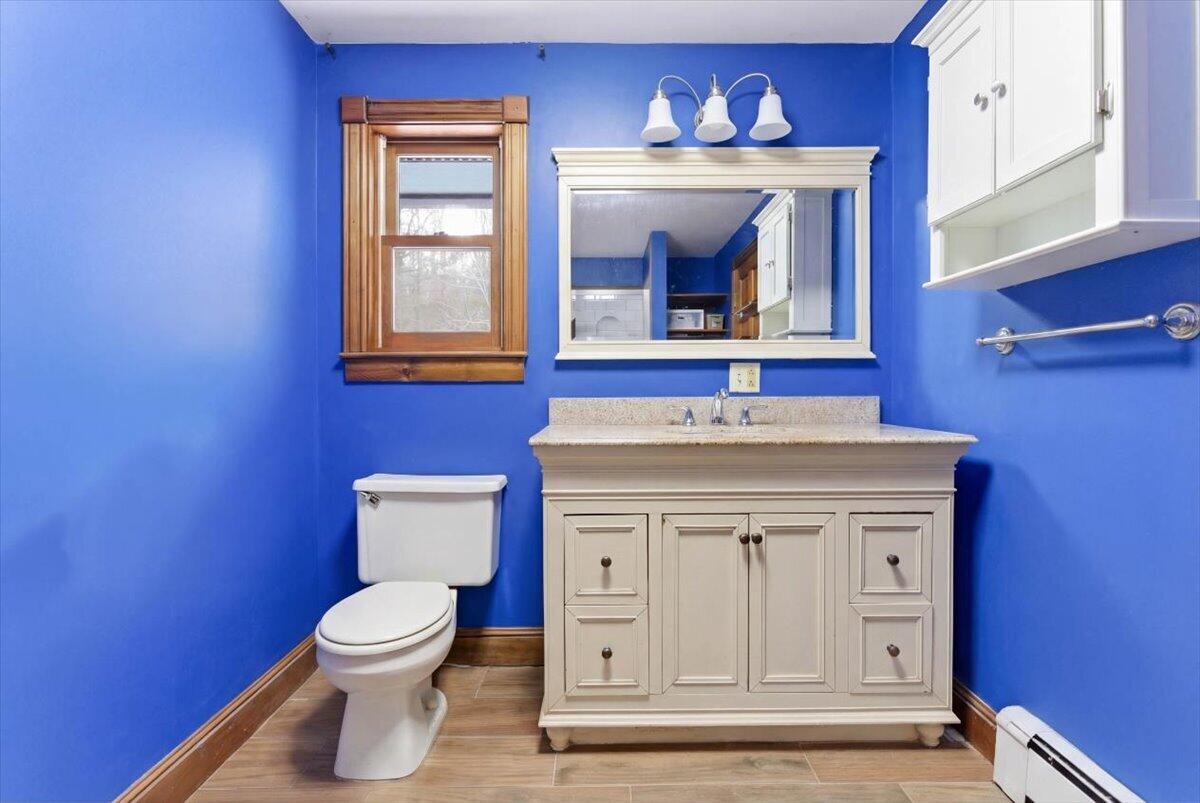 376 Main Street Wayne ME 04284