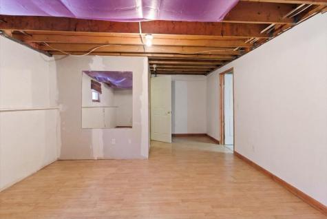 376 Main Street Wayne ME 04284