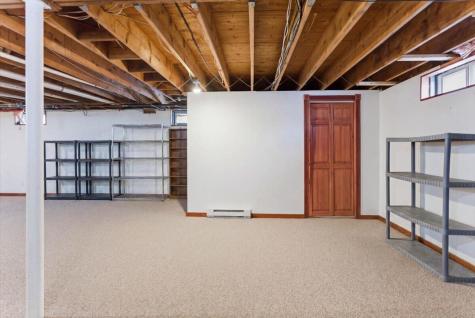 376 Main Street Wayne ME 04284