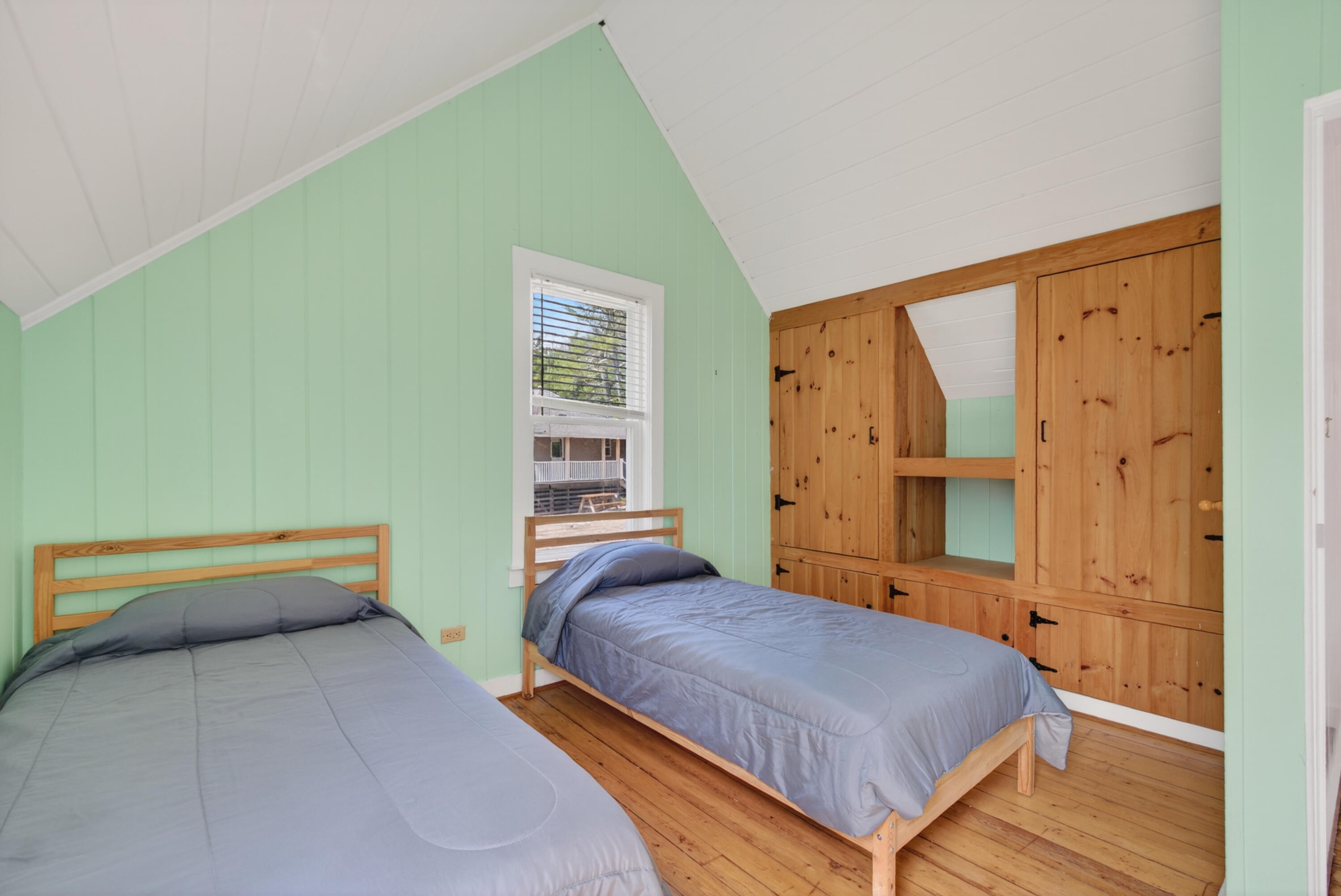12 Spruce Gum Lane Georgetown ME 04548