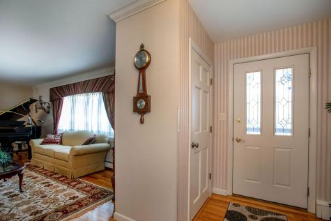 6 Champlain Avenue Lewiston ME 04240