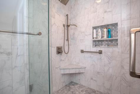 6 Champlain Avenue Lewiston ME 04240