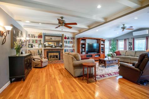 6 Champlain Avenue Lewiston ME 04240