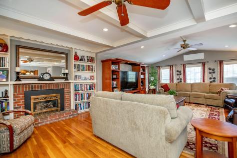 6 Champlain Avenue Lewiston ME 04240