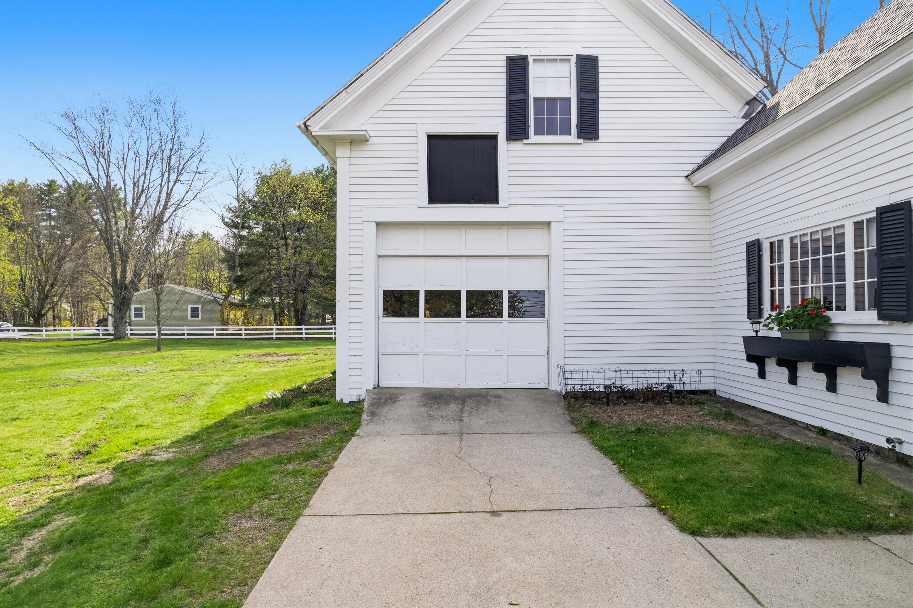567 Main Street Sanford ME 04083