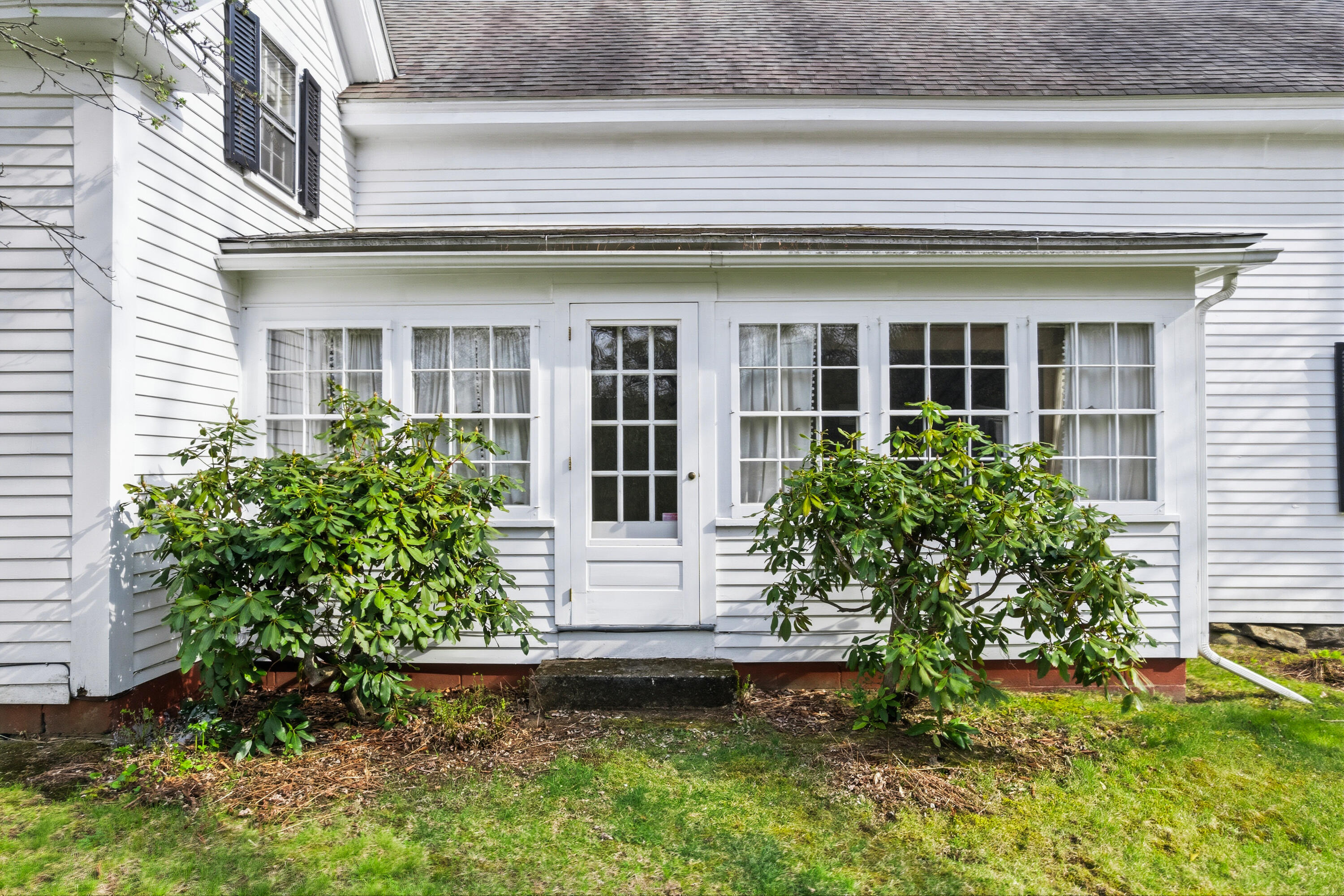 567 Main Street Sanford ME 04083