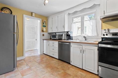 194 Margaret Street South Portland ME 04106