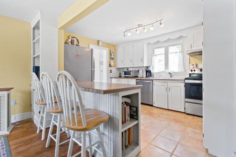 194 Margaret Street South Portland ME 04106