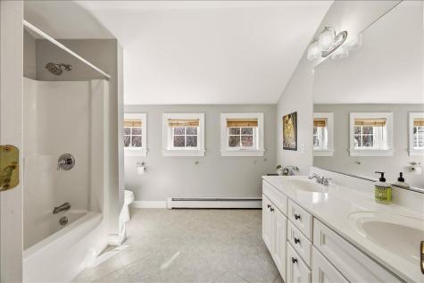 2 Bornheimer Place Scarborough ME 04074